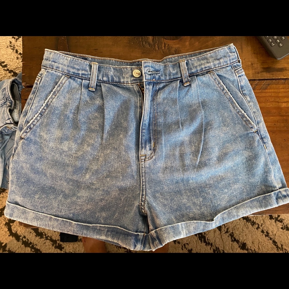 AE mom shorts high rise